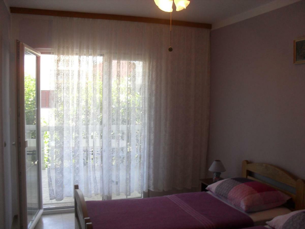 Apartment Zdenka Povljana Exterior photo